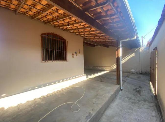 Casa, Cidade Nova, 2 Quartos, 2 Vagas, 1 Suíte