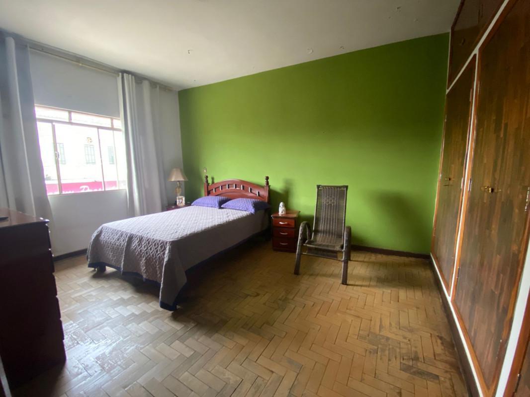 Casa, Centro, 5 Quartos, 2 Vagas