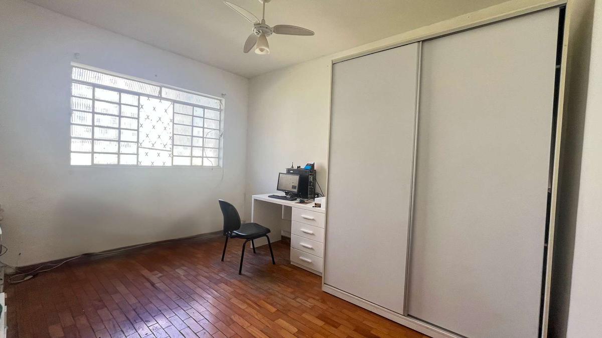 Casa, Nova Granada, 3 Quartos, 2 Vagas, 1 Suíte
