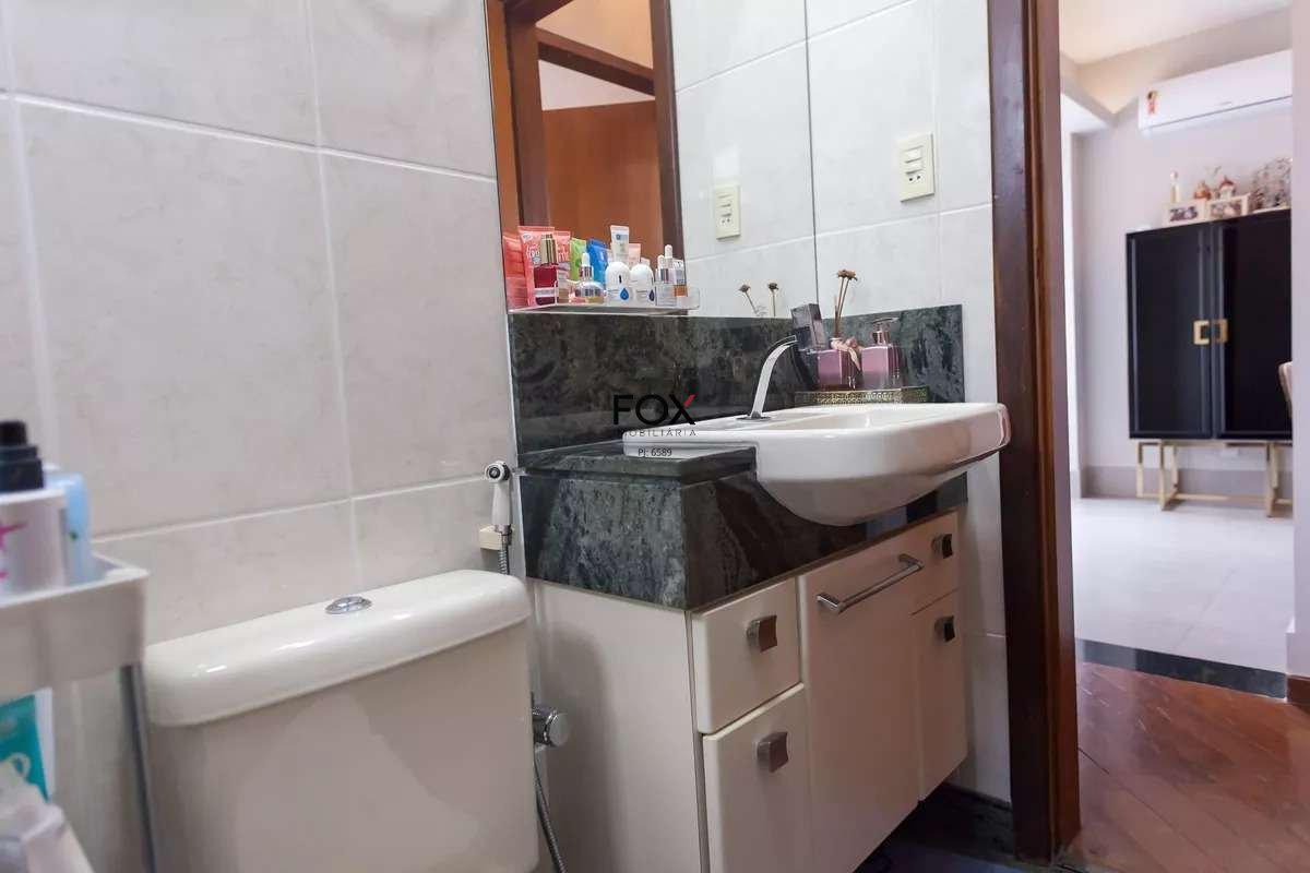 Cobertura, Estoril, 2 Quartos, 2 Vagas, 1 Suíte