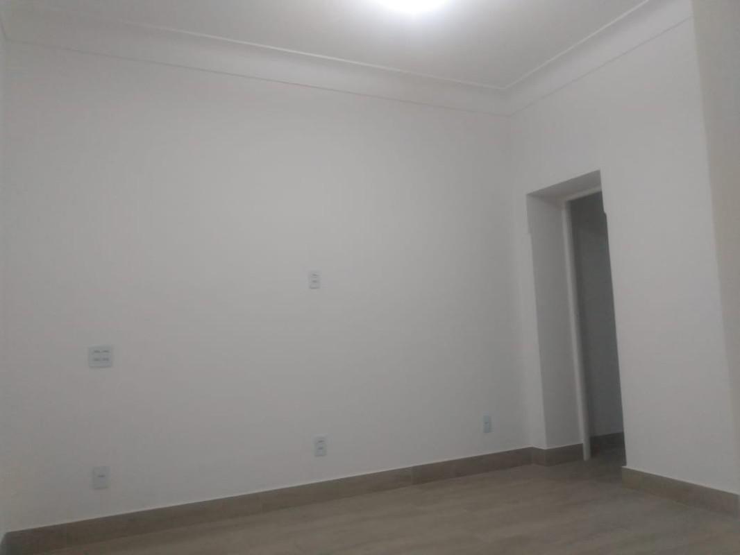 Casa, Floresta, 3 Quartos, 8 Vagas, 1 Suíte