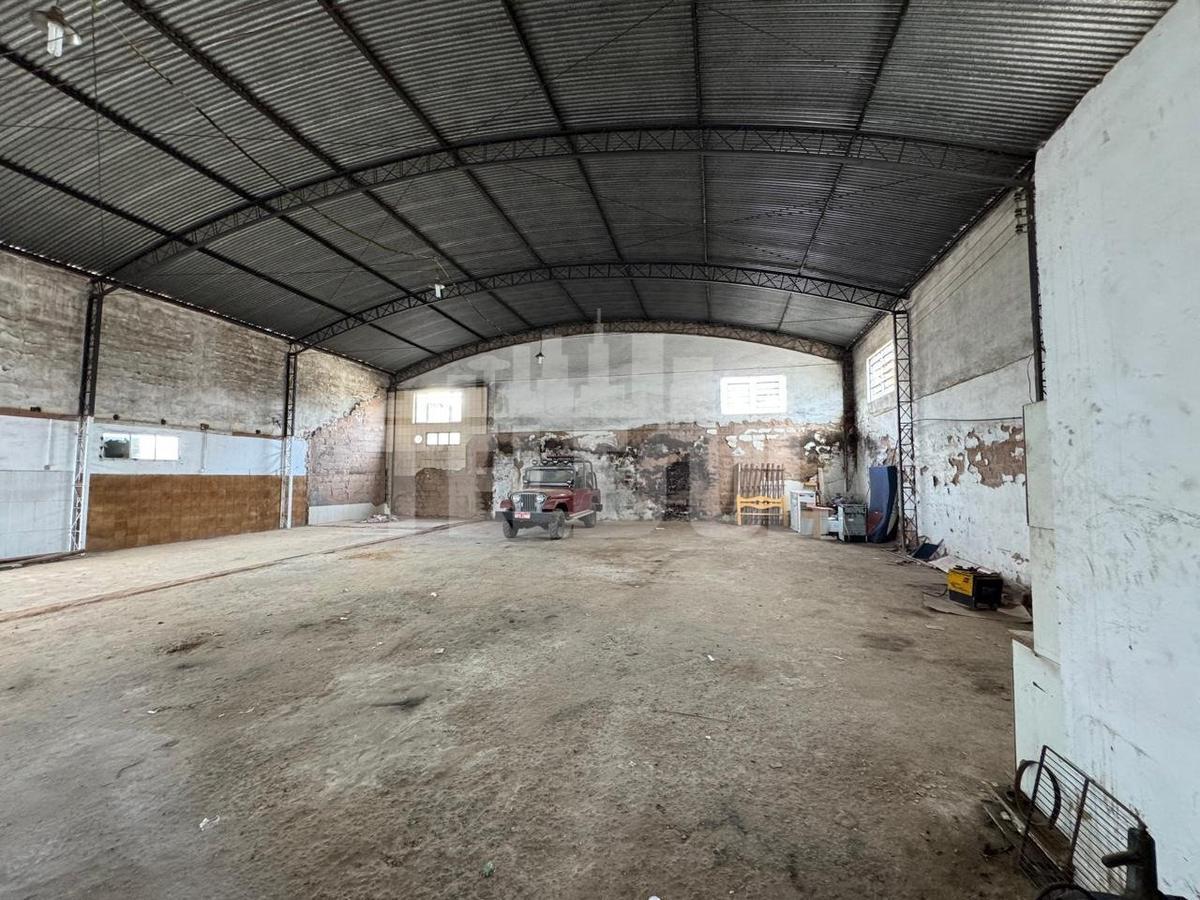 Galpão, Rezende, 0 Quarto, 0 Vaga