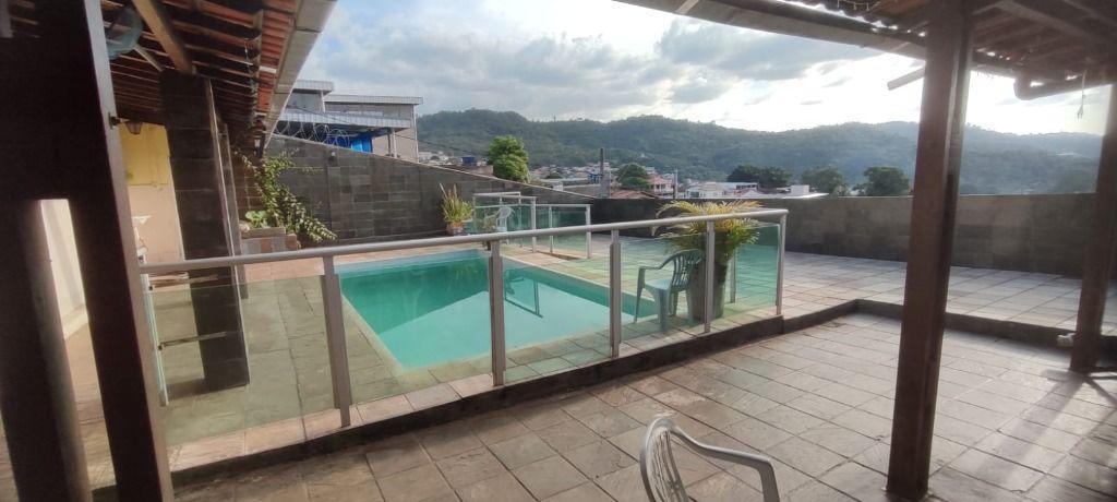Casa, Nações Unidas, 4 Quartos, 0 Vaga, 1 Suíte