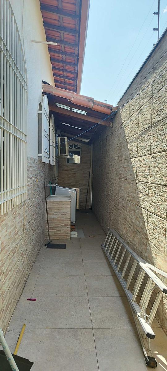 Casa, Arvoredo, 3 Quartos, 4 Vagas, 2 Suítes