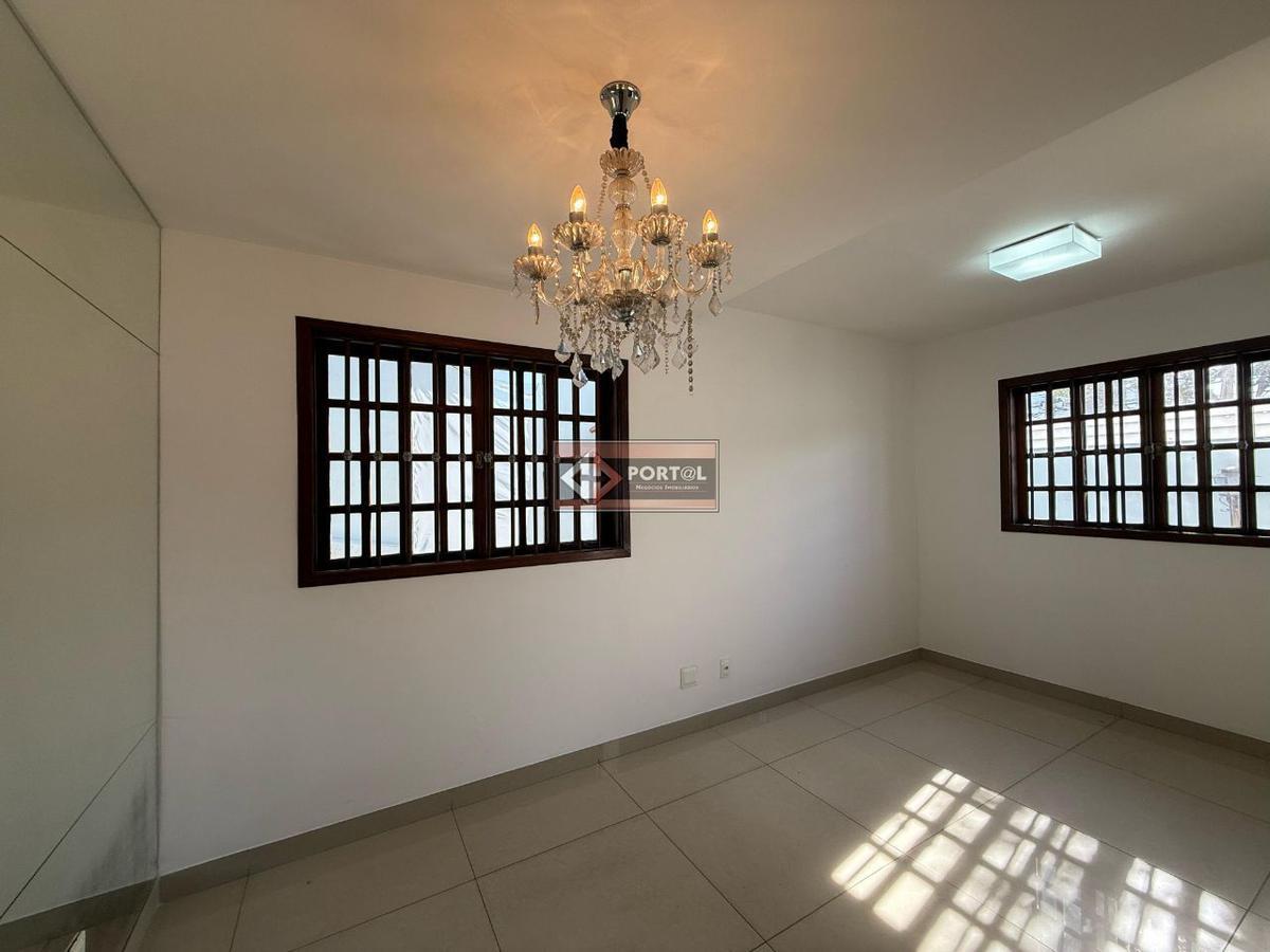 Casa, Itapoã, 3 Quartos, 4 Vagas, 1 Suíte