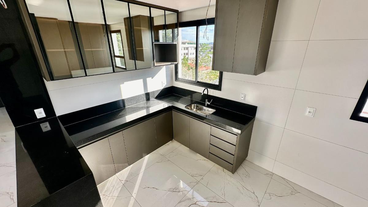 Cobertura, Planalto, 4 Quartos, 2 Vagas, 2 Suítes