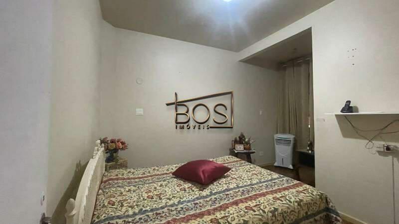 Apartamento, Centro, 4 Quartos, 0 Vaga, 1 Suíte