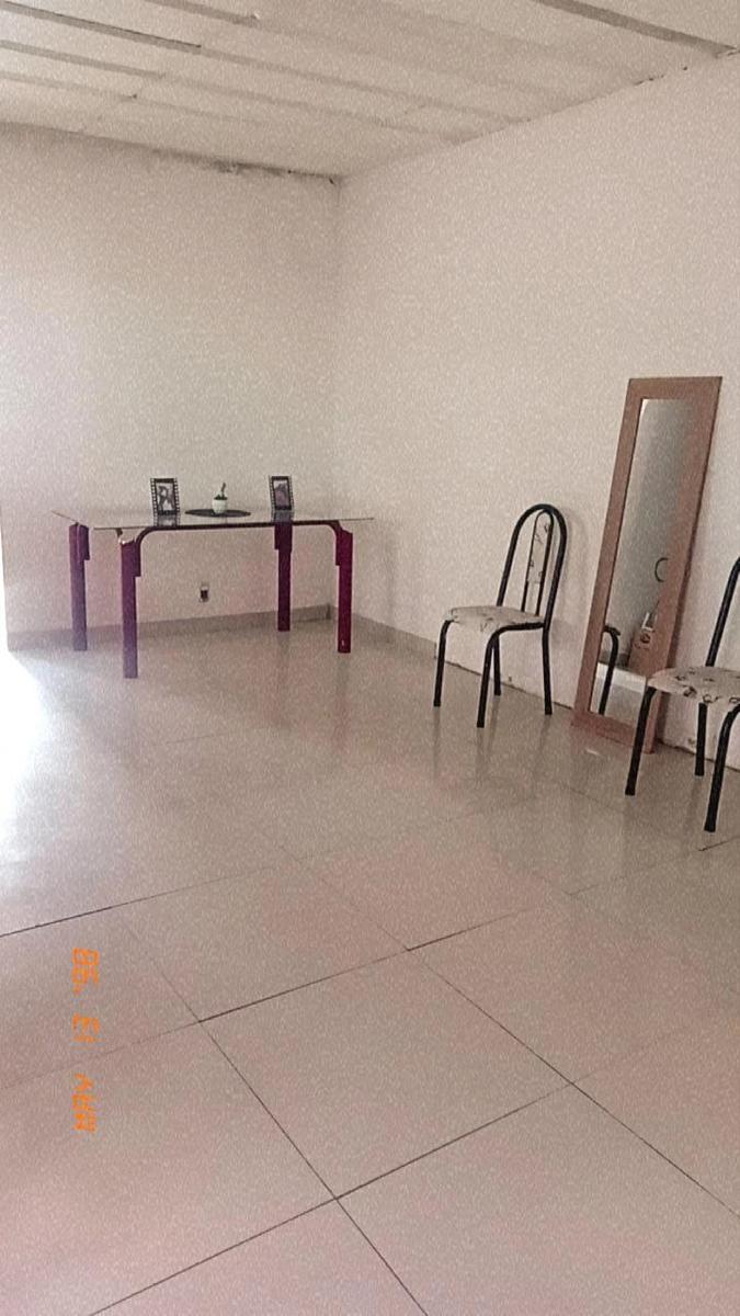 Casa, Jardim Vitória, 2 Quartos, 4 Vagas, 1 Suíte