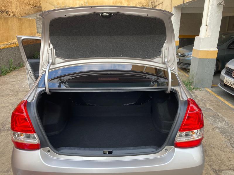 Toyota Etios X Sedan 1.5 Flex 16v 4p Mec.