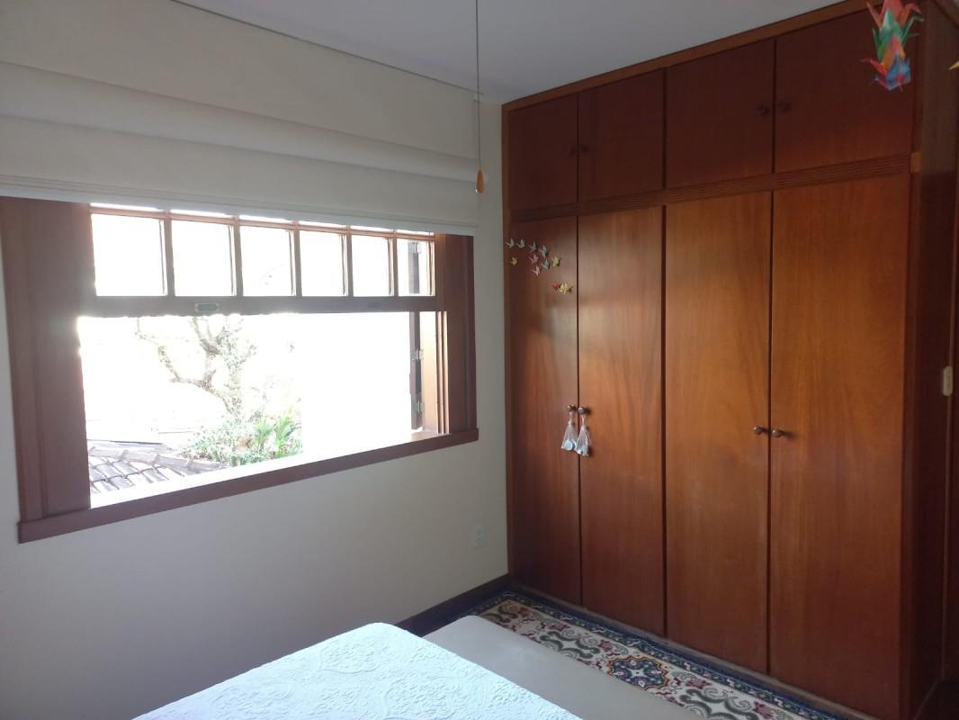 Casa, Itapoã, 4 Quartos, 2 Vagas, 1 Suíte