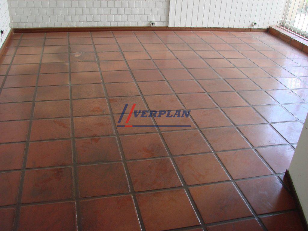 Sala, Savassi, 3 Vagas