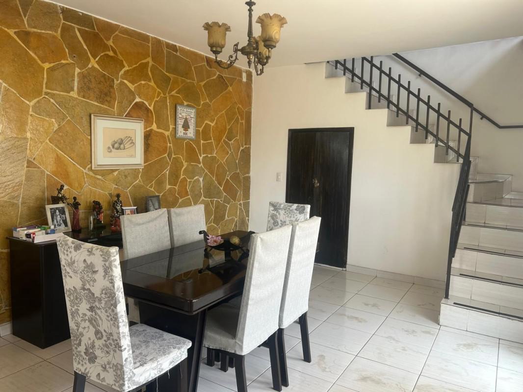 Casa, Teixeira Dias, 5 Quartos, 2 Vagas