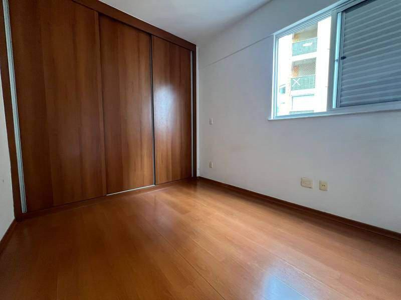 Apartamento, Estoril, 3 Quartos, 1 Vaga, 1 Suíte