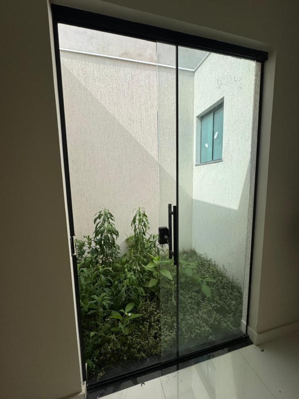 Casa, Tropical, 3 Quartos, 4 Vagas, 1 Suíte