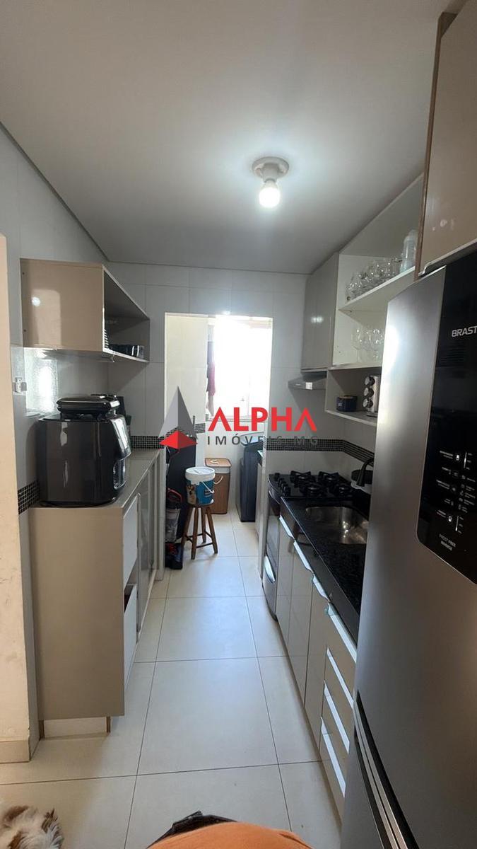 Apartamento, Miramar (barreiro), 2 Quartos, 1 Vaga