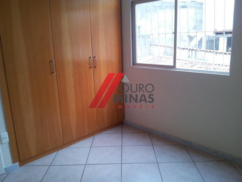 Apartamento, Sagrada Família, 2 Quartos, 1 Vaga, 1 Suíte