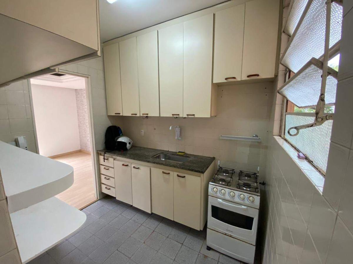 Apartamento, Estoril, 4 Quartos, 1 Vaga, 1 Suíte