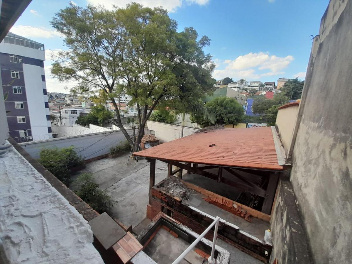 Casa, Cachoeirinha, 2 Quartos, 4 Vagas