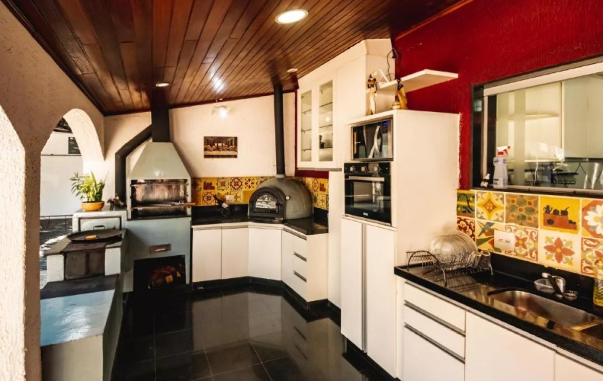 Casa, Bandeirantes (pampulha), 3 Quartos, 0 Vaga, 3 Suítes