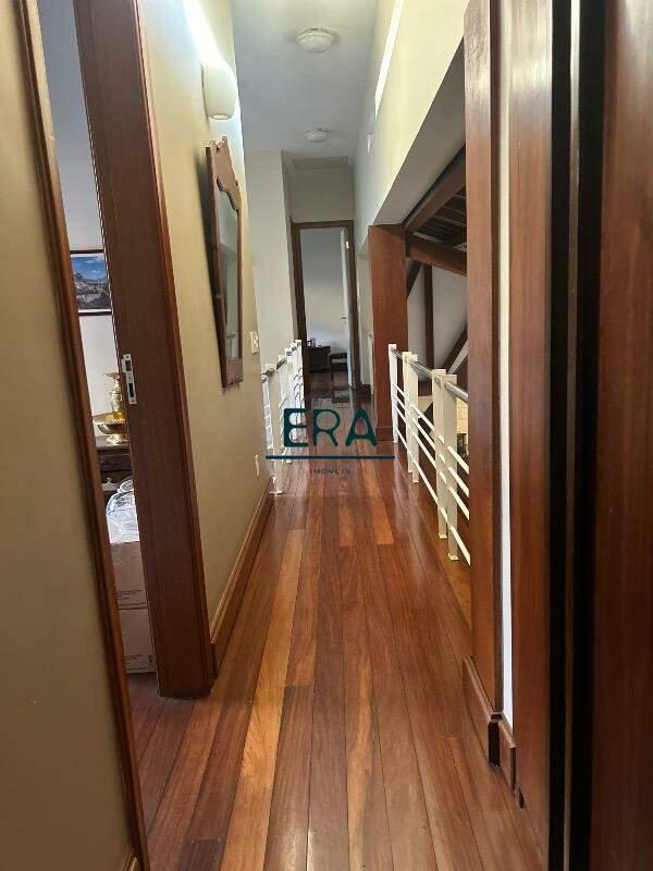 Casa, Belvedere, 4 Quartos, 0 Vaga, 1 Suíte