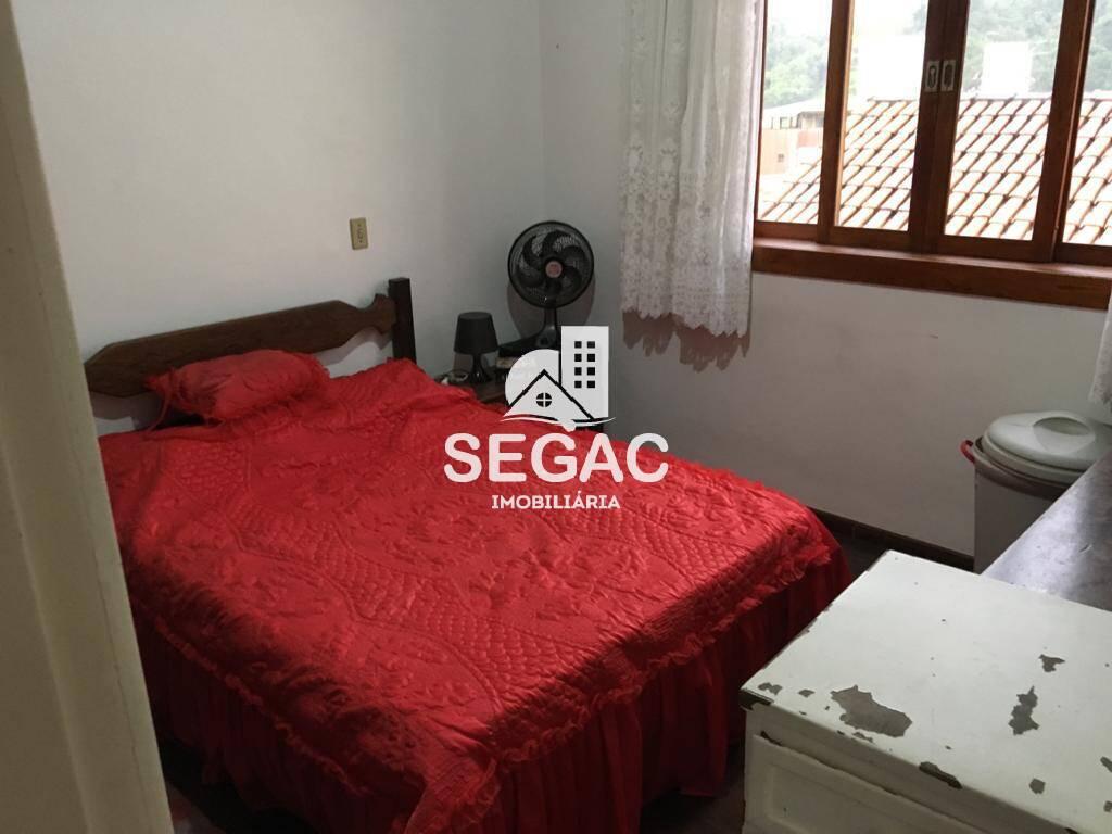 Casa, Arvoredo, 4 Quartos, 5 Vagas, 1 Suíte