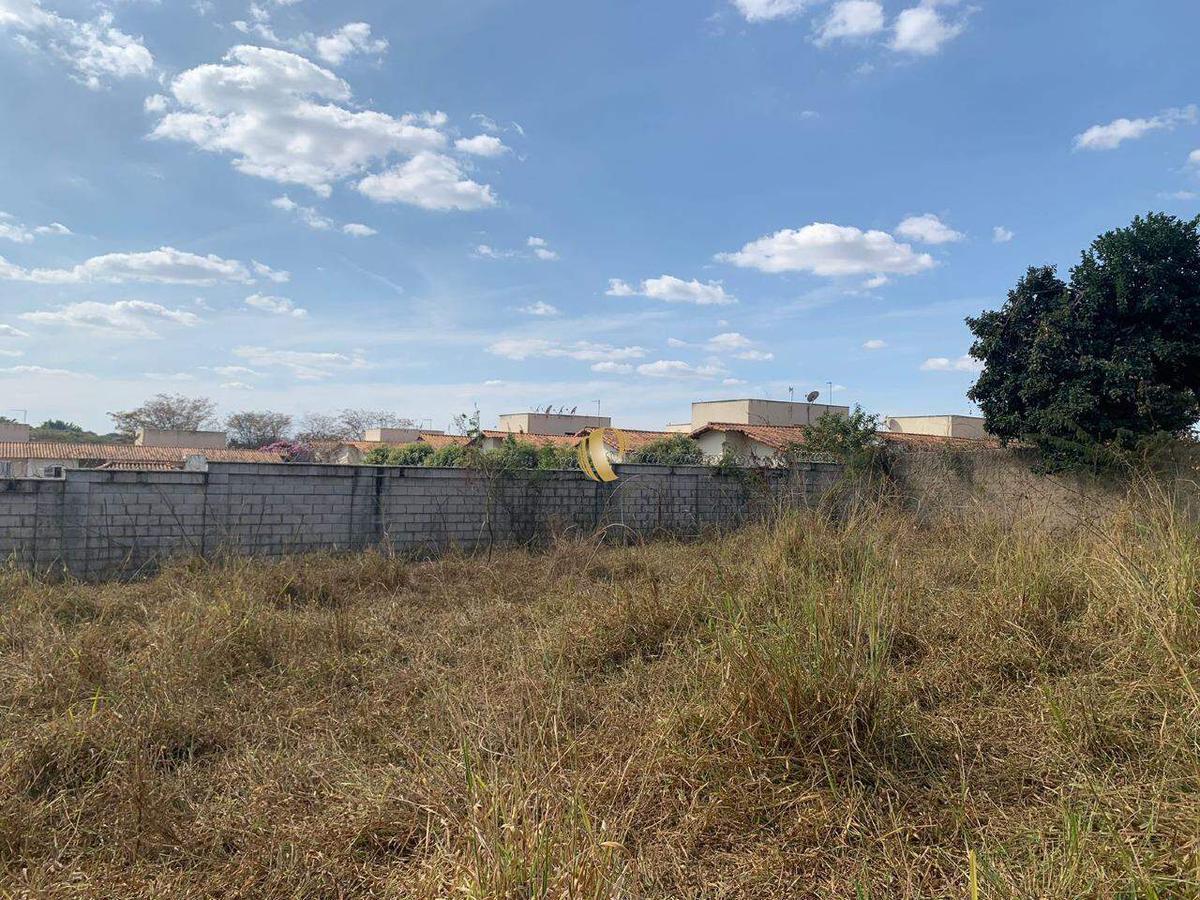 Lote, Centro, 0 Quarto, 0 Vaga