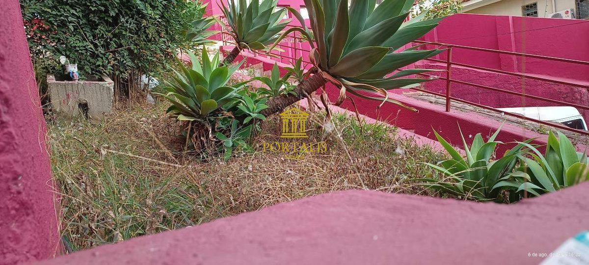 Casa, Floresta, 0 Quarto, 2 Vagas