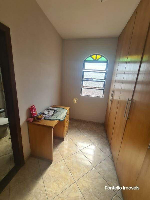 Casa, Ermelinda, 4 Quartos, 4 Vagas, 1 Suíte