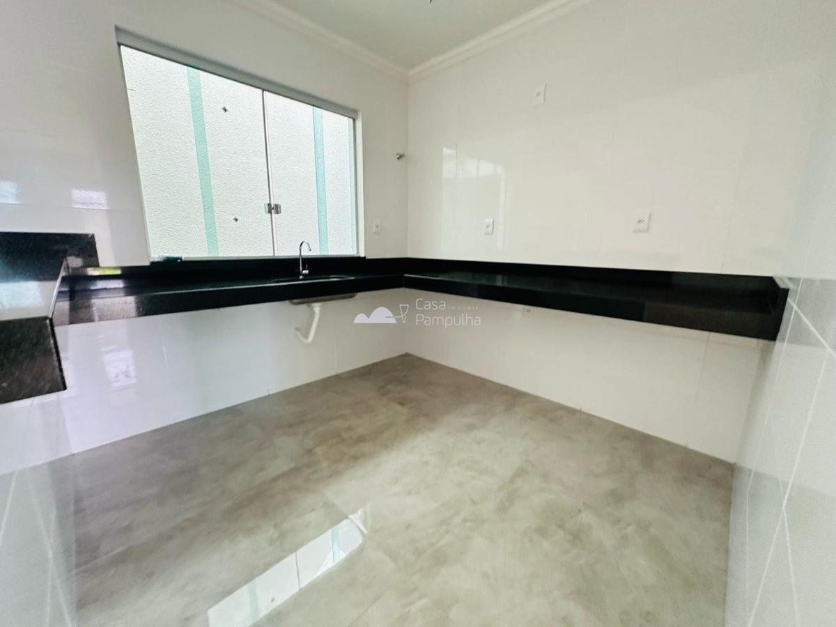 Casa, Candelária, 3 Quartos, 2 Vagas, 1 Suíte