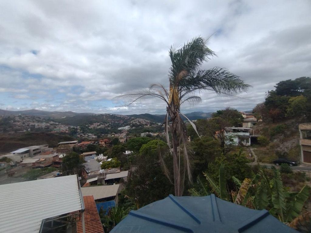 Casa, Morro São Francisco, 1 Quarto, 0 Vaga