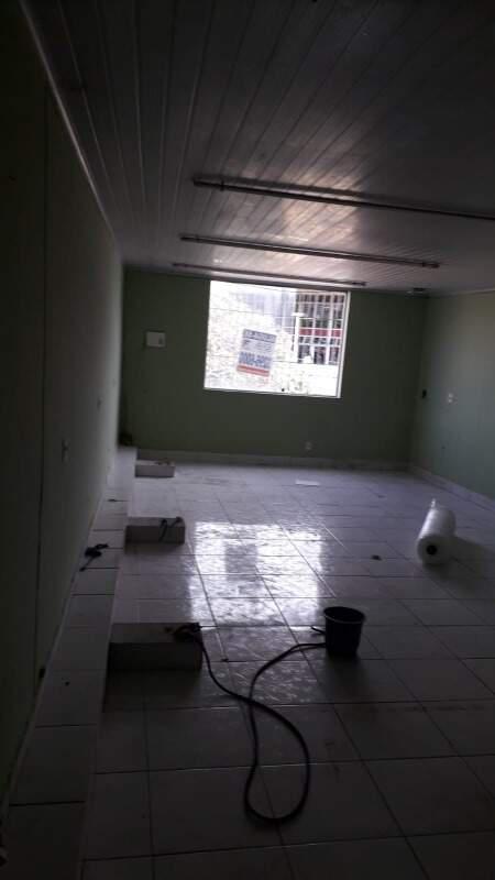 Sala, Centro, 0 Quarto, 0 Vaga