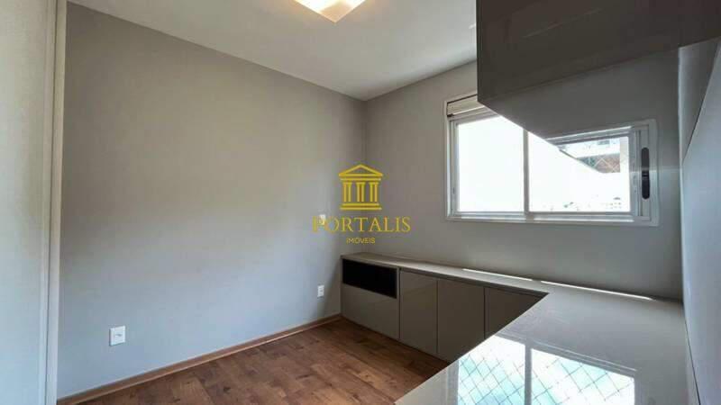 Apartamento, Luxemburgo, 3 Quartos, 2 Vagas, 3 Suítes