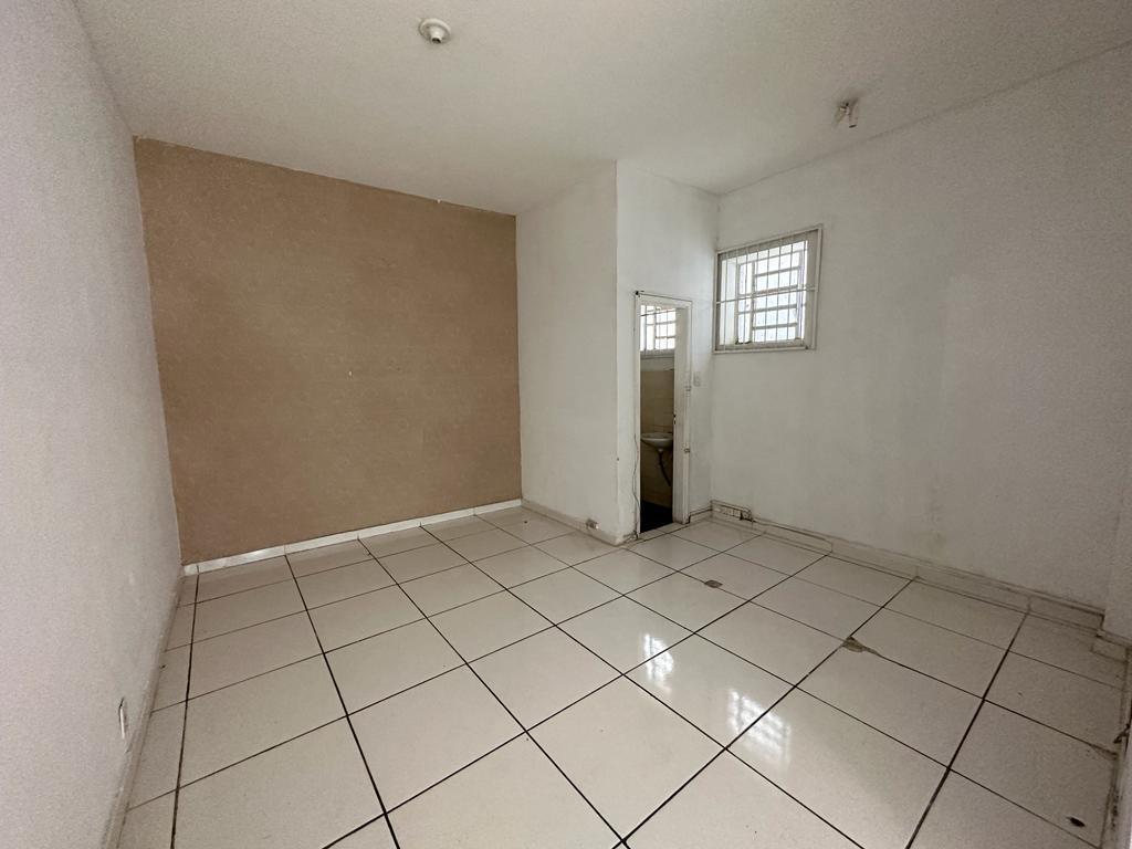 Andar, Centro, 0 Quarto, 0 Vaga