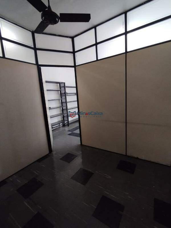 Sala, Centro, 0 Quarto, 0 Vaga