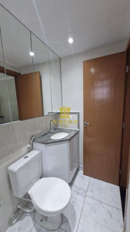 Casa, Cabral, 3 Quartos, 2 Vagas, 1 Suíte