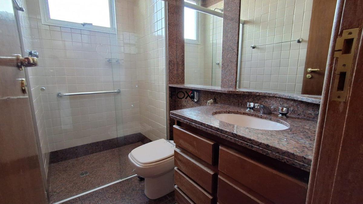 Apartamento, Funcionários, 4 Quartos, 4 Vagas, 2 Suítes