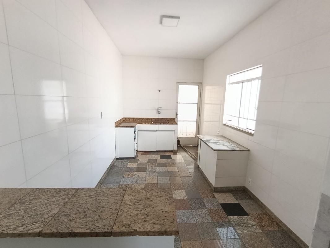 Casa, Caiçaras, 3 Quartos, 4 Vagas, 1 Suíte