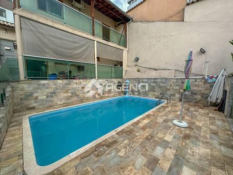 Casa, Camargos, 3 Quartos, 0 Vaga, 2 Suítes