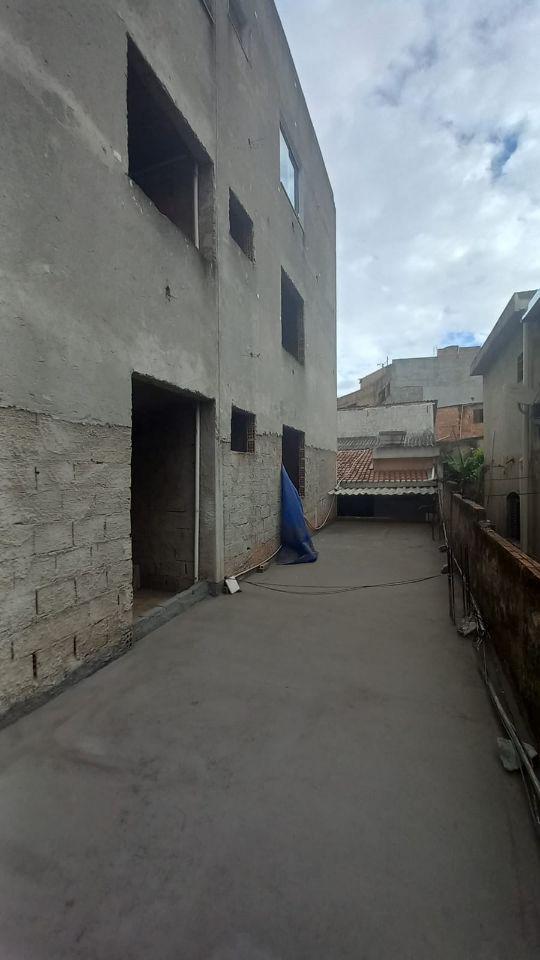 Galpão, Suzana, 3 Quartos, 2 Vagas, 1 Suíte