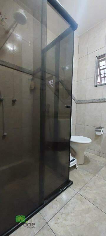 Casa, Santa Cruz Industrial, 3 Quartos, 2 Vagas