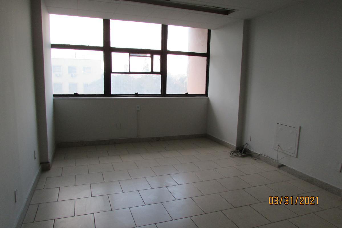 Sala, Centro