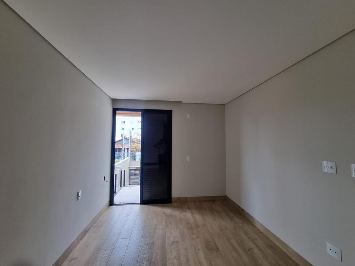 Casa, Jaraguá, 4 Quartos, 3 Vagas, 1 Suíte