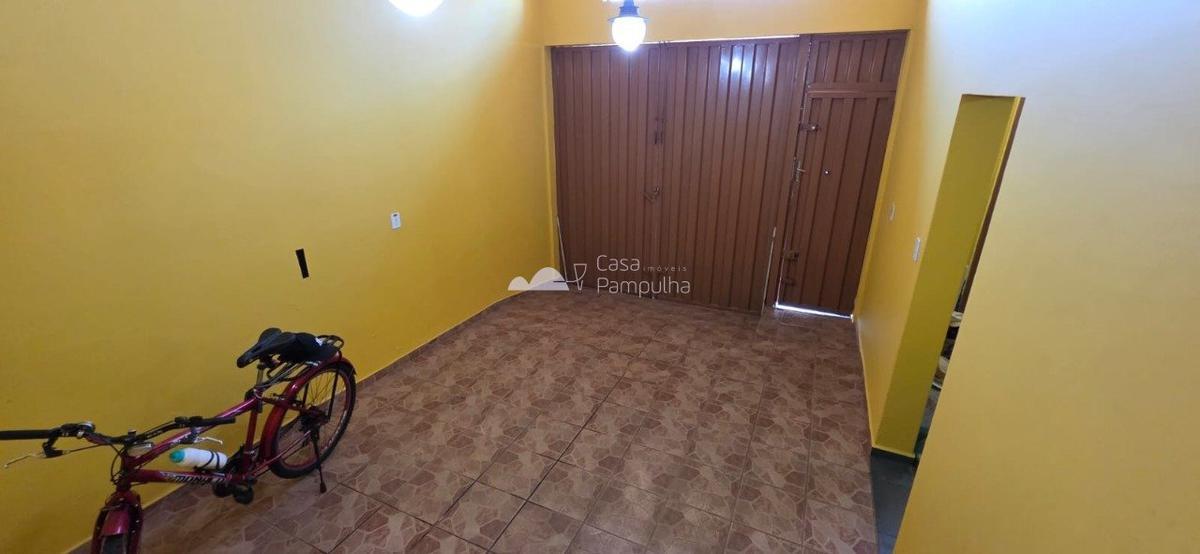 Casa, Trevo, 4 Quartos, 2 Vagas, 1 Suíte