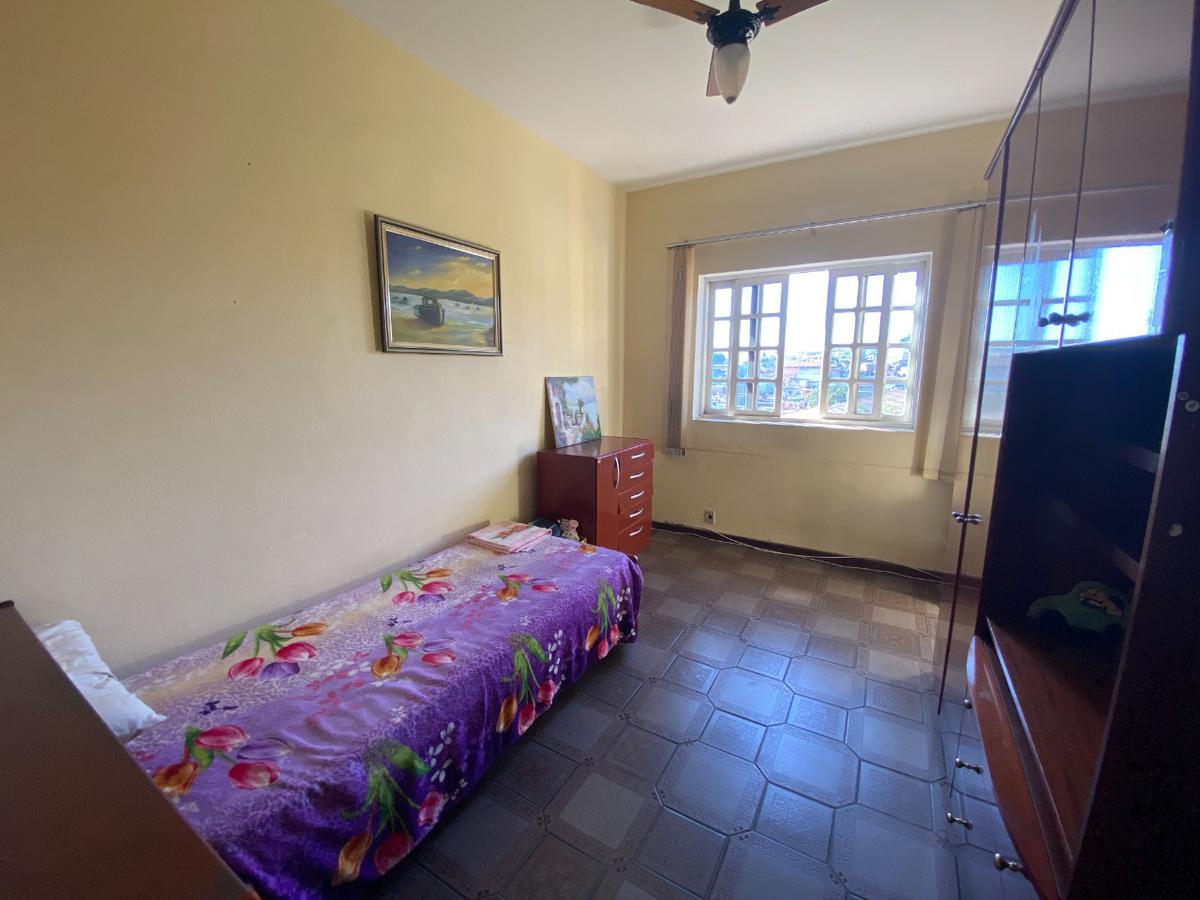 Casa, Vila Pérola, 4 Quartos, 5 Vagas, 1 Suíte