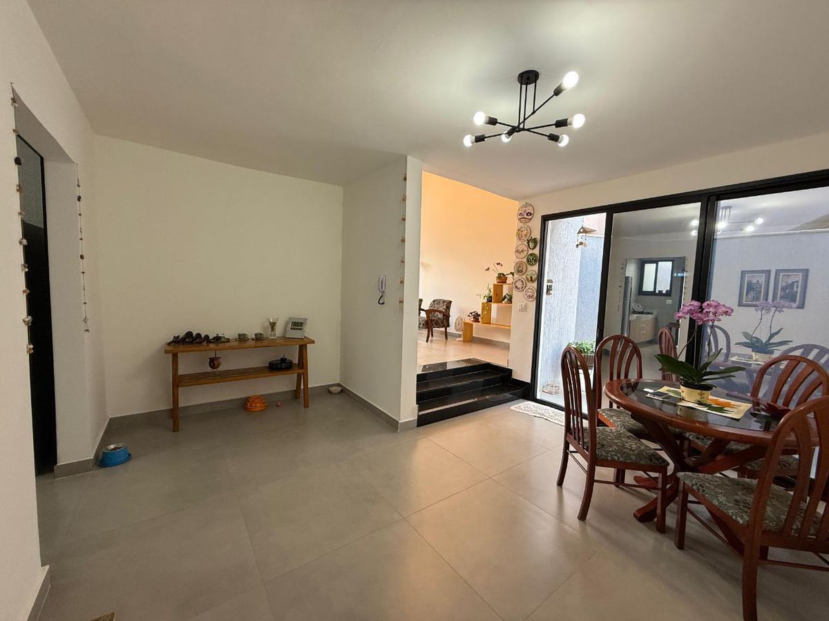Casa, Itapoã, 3 Quartos, 4 Vagas, 1 Suíte