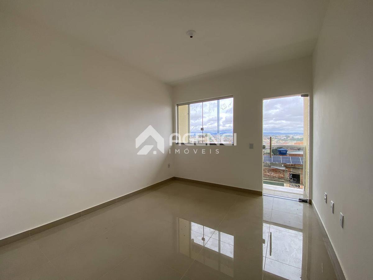 Casa, Cabral, 3 Quartos, 0 Vaga, 1 Suíte