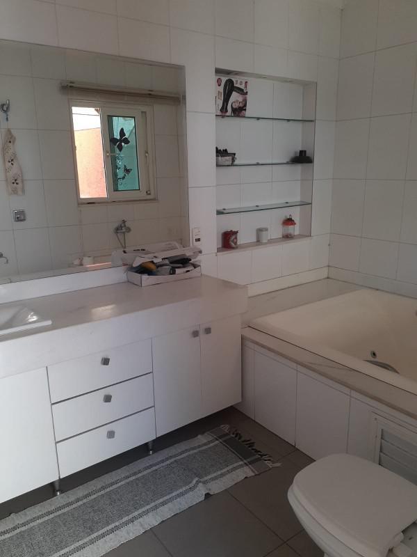 Casa, Carlos Prates, 2 Quartos, 4 Vagas