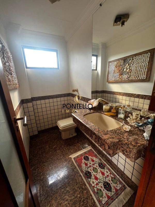 Cobertura, Centro, 4 Quartos, 2 Vagas, 2 Suítes