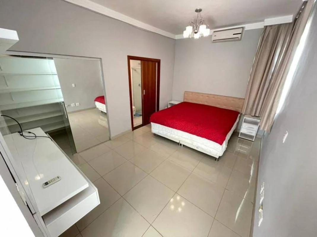 Casa, Trevo, 4 Quartos, 5 Vagas, 4 Suítes