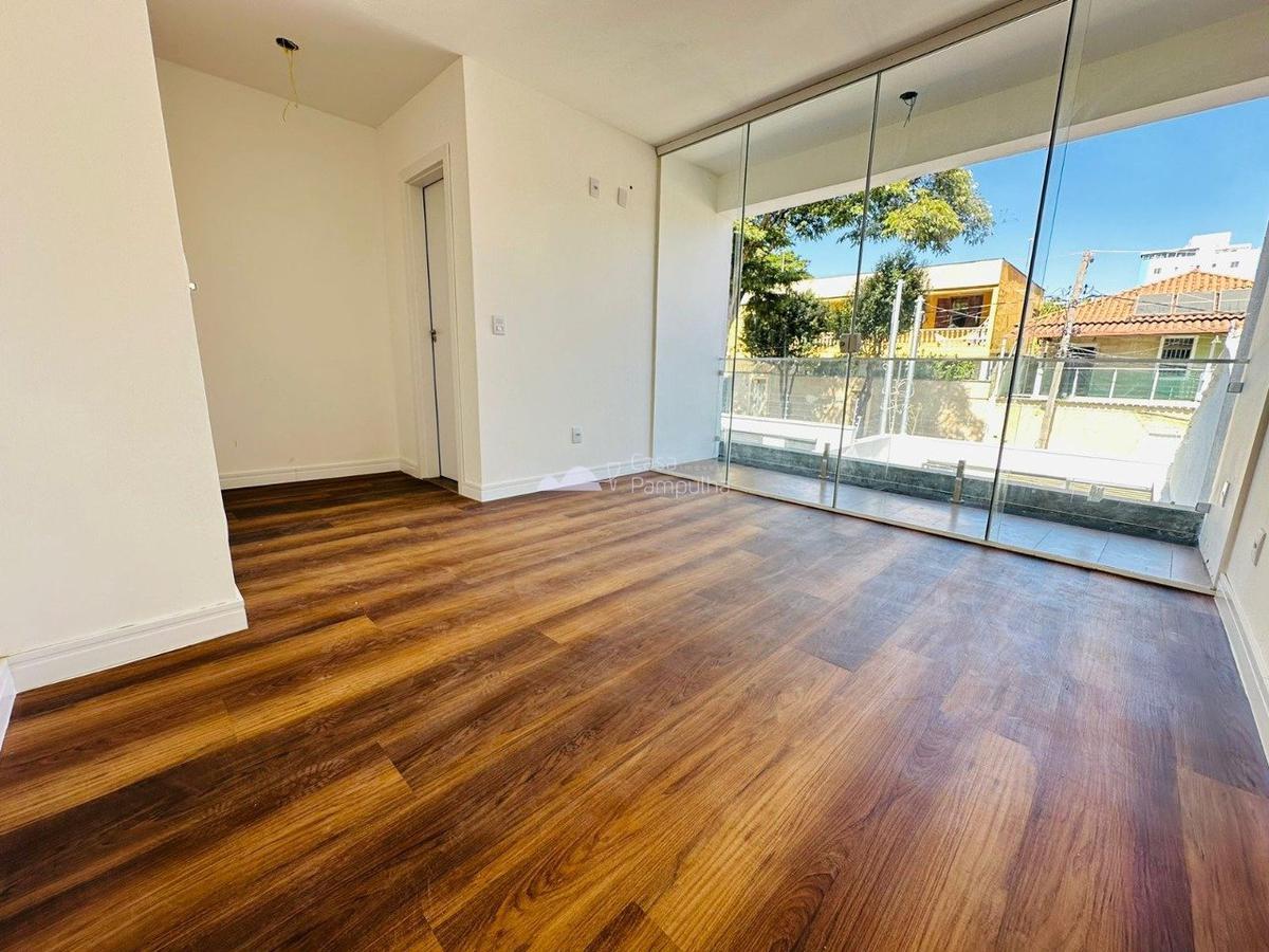 Casa, Santa Branca, 3 Quartos, 2 Vagas, 1 Suíte